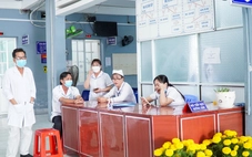 Hàng trăm nhân viên y tế Cà Mau bị nợ lương, cận Tết vẫn chưa có tiền xoay xở