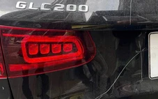 Khởi tố vụ án đập gương, cào xước xe Mercedes đỗ trước nhà dân ở Hà Nội