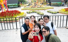 Đường hoa Nguyễn Huệ trước giờ khai mạc