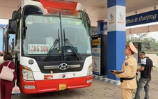 Bị 'tố' qua Zalo, xe giường nằm 21 chỗ chở 50 khách bị phạt hơn 217 triệu đồng