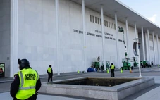 Ông Trump đóng cửa Trung tâm Kennedy hai năm để đại tu