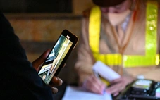 Thông tin 'đề xuất phạt 5 triệu đồng người tự ý quay CSGT làm việc' là bịa đặt