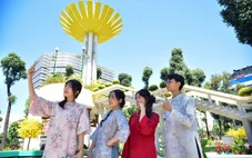 Sở Xây dựng lên tiếng về đề xuất dừng chỉnh trang chợ Bến Thành và hồ Con Rùa