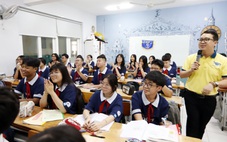 TP.HCM tuyển sinh đầu cấp: Phụ huynh lớp 1, lớp 6 nhớ rà soát thông tin, đề lớp 10 theo dạng 'mở'