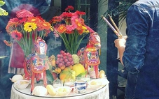 Gợi ý văn khấn cúng khai trương đầu năm Bính Ngọ 2026