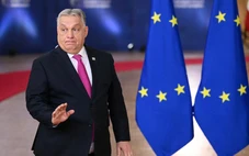 Hungary đòi chặn gói trừng phạt Nga, EU có nguy cơ chia rẽ