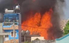 Cháy lớn quán cà phê ở phường Hiệp Bình mùng 6 Tết