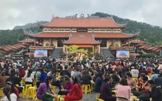 Hàng vạn du khách đến chùa Ba Vàng dự Lễ khai xuân Bính Ngọ 2026