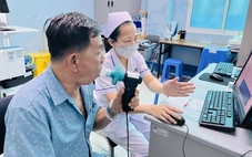 Người lặng lẽ đồng hành cùng hơi thở của bệnh nhân