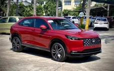 Tin tức giá xe: Honda HR-V hybrid giảm hàng chục triệu, từ đắt thành rẻ hơn Toyota Corolla Cross HEV