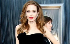 10 ngôi sao mặc đẹp nhất lịch sử Oscar