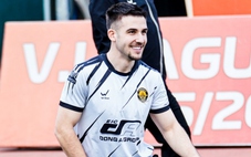 Cựu cầu thủ PSV chờ CLB Thanh Hóa gần 2 tháng