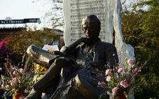 Cẩm Vân, Hà Lê… hát mừng sinh nhật Trịnh Công Sơn bên sông Hương