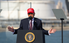 Chính quyền Trump xin hoãn hoàn tiền thuế quan thêm 4 tháng