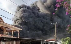 Cháy lớn kho chứa nệm ở xã Củ Chi