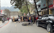 Mở cửa xe gây tai nạn: Quy tắc mở cửa xe bằng tay phải để xoay người quan sát, sao không học?