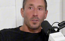 Influencer Mỹ gây tranh cãi khi khẳng định mụn là bệnh tự miễn