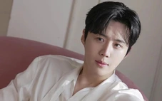 Kim Seon Ho xin lỗi vì trốn thuế