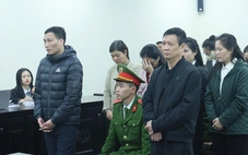 'Bà trùm' buôn lậu 546kg vàng từ Trung Quốc vào Việt Nam bị đề nghị mức án 12-13 năm tù