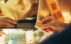 Mượn vàng nhiều năm trước, nay giá vàng tăng gấp 3 lần, trả tiền theo giá lúc mượn được không?