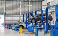 Theo dõi gần 5.700 xe tại Việt Nam, nghiên cứu chỉ ra: Xe điện càng đi càng bền bỉ hơn xe xăng