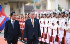 Ông Hun Sen chủ trì lễ đón Tổng Bí thư Tô Lâm thăm cấp nhà nước Campuchia
