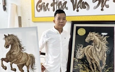 Độc đáo tranh ngựa bằng trầm hương đón Tết của chàng 9X xứ Quảng