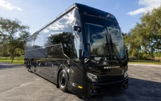 Nhà di động đẹp nhất thế giới: Như cung điện di động, giá hơn 56 tỉ, đã có người mua