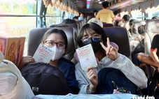 Cảm giác về quê ăn Tết áp lực hơn là niềm vui?