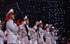 Đại tướng Phan Văn Giang hỏi thăm lính Trường Sa chuẩn bị Tết đủ đầy chưa