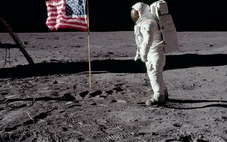 Elon Musk hoãn kế hoạch lên sao Hỏa, chuyển hướng xây thành phố tự vận hành trên Mặt trăng