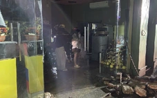 Cháy nhà 5 tầng kinh doanh cà phê ca nhạc, 15 người được cứu thoát