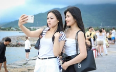 Cảng dưới chân đèo Hải Vân có gì mà chiều nào cũng đông kín người check-in?