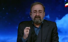 Người dẫn chương trình truyền hình Iran bật khóc khi đưa tin lãnh tụ Ali Khamenei qua đời