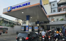 Chủ tịch Petrolimex: Doanh nghiệp sẵn sàng hi sinh lợi nhuận để tăng nhập xăng dầu