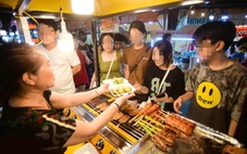 Bẫy ngộ độc thực phẩm mùa nắng nóng