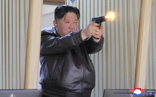Triều Tiên công bố ảnh ông Kim Jong Un và con gái trực tiếp bắn súng
