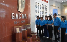 Nhiều đoàn khách về dâng hương Khu tưởng niệm Chiến sĩ Gạc Ma