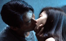 Cuộc đối đầu trong Climax, Thanh xuân rực rỡ, Truyền thuyết hồ thiêng