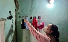 Dân đề nghị sớm bồi thường do thi công cao tốc Chí Thạnh - Vân Phong gây nứt nhà