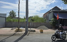 Chuyện lạ, đất giáp đường tỉnh nhưng không có lối ra?