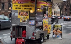 Hàng rong giữa New York giá lạnh và ký ức tiếng rao