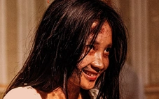 'Quỷ nhập tràng 2' khi không còn dựa trên chuyện thật về người đàn ông 'ôm xác vợ ngủ'