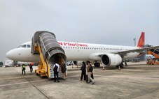 Đề nghị nghiên cứu giảm thuế xăng dầu, giảm phí sân bay, bến cảng