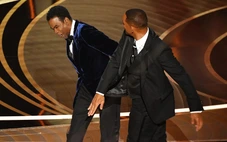 Will Smith tát Chris Rock và loạt bê bối khiến sao bị 'cấm cửa' khỏi Oscar, Grammy