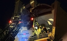 Cảnh sát cứu 5 người kẹt trong căn nhà cháy ở phường Bến Thành