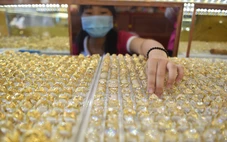 Chênh lệch giá vàng trong nước và thế giới lên đến 23,8 triệu đồng