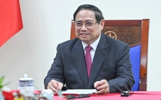 Thủ tướng Phạm Minh Chính điện đàm với Tổng thống Angola, đề nghị hỗ trợ thêm dầu thô và khí đốt
