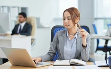 Tìm việc mới khi vẫn đi làm hay nghỉ hẳn mới bắt đầu lại?