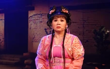 Tú Sương hết hồn vì thông tin ảnh cô bị đặt trong một miếu thờ dù đã gỡ 3 tháng trước